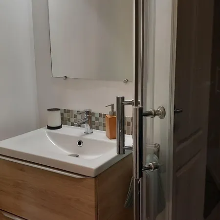 Le Courtil فندق مبيت وإفطار